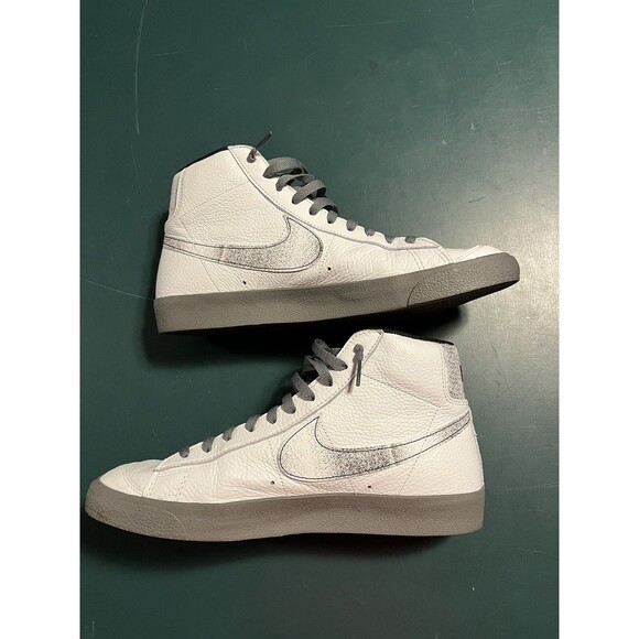 Nike Blazer ‘77 Mid 50 Years Of Hip Hop Shoes Men’s SZ 12 White Gray DV7194-100 - Picture 2 of 8